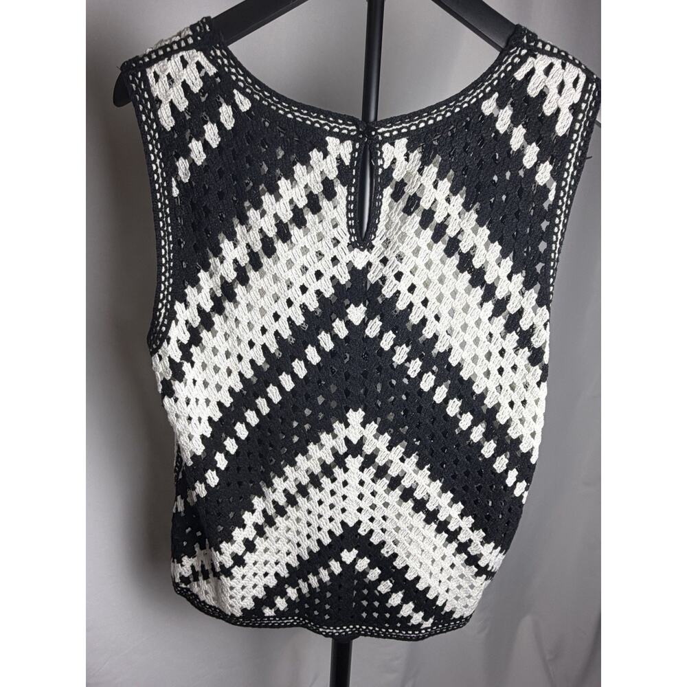 Halogen Black and White Chevron Sleeveless Knit Sweater Size Medium Casual Boho - Picture 2 of 7